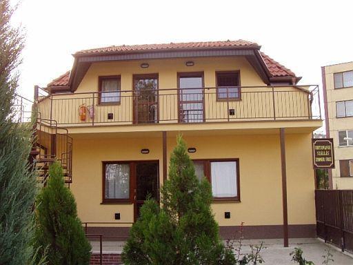 Dom Studia Petra Hotel Sturovo Luaran gambar