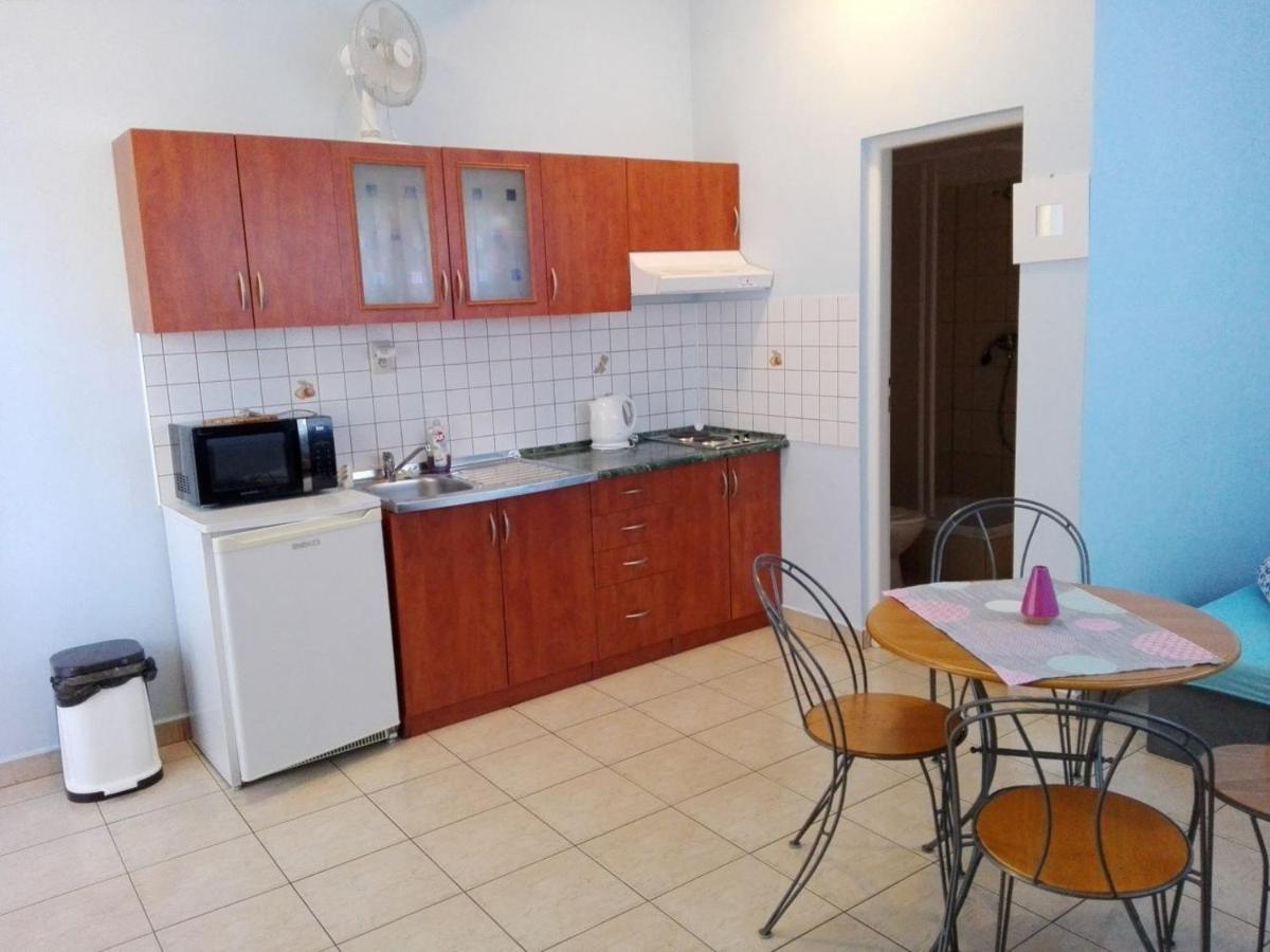 Dom Studia Petra Hotel Sturovo Luaran gambar
