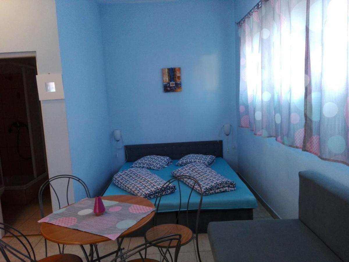 Dom Studia Petra Hotel Sturovo Luaran gambar